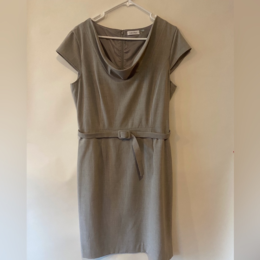 Womens cap-sleeve dress